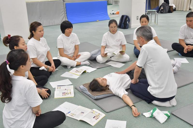 Các nhân viên của Ngọc Anh Spa được đào tạo bài bản có hệ thống nên bạn có thể an tâm về chất lượng dịch vụ tại đây