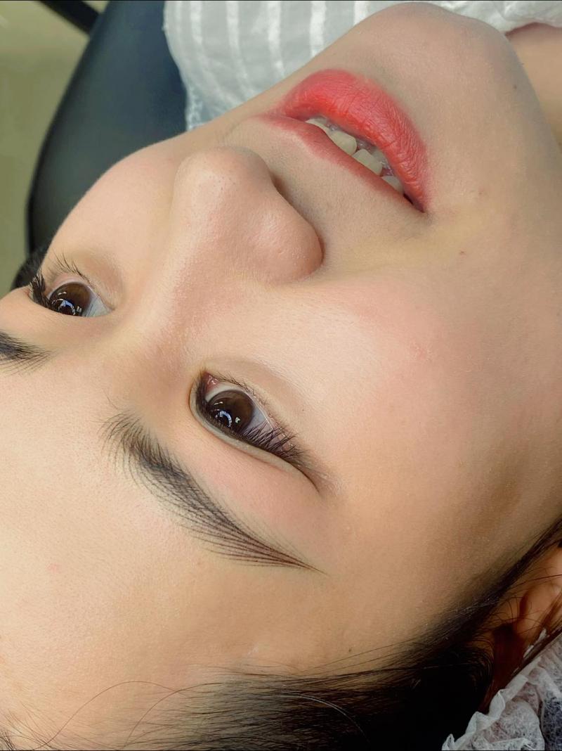 NGỌC THIÊN TRANG - Beauty & Acadecmy