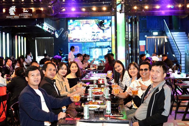 Ngựa Đêm Food & Beer Garden