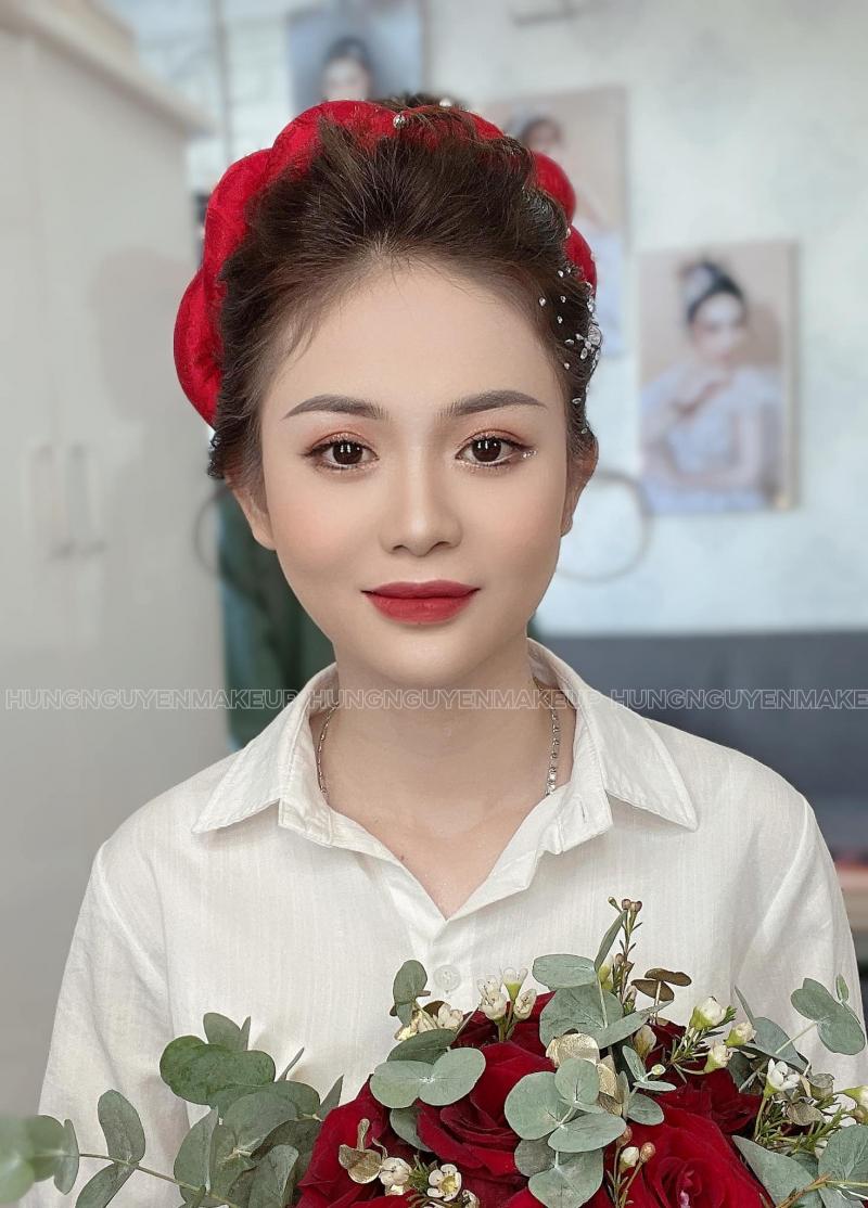 Nguyễn Nhựt Hùng Make Up (Hùng Nguyễn Make Up)