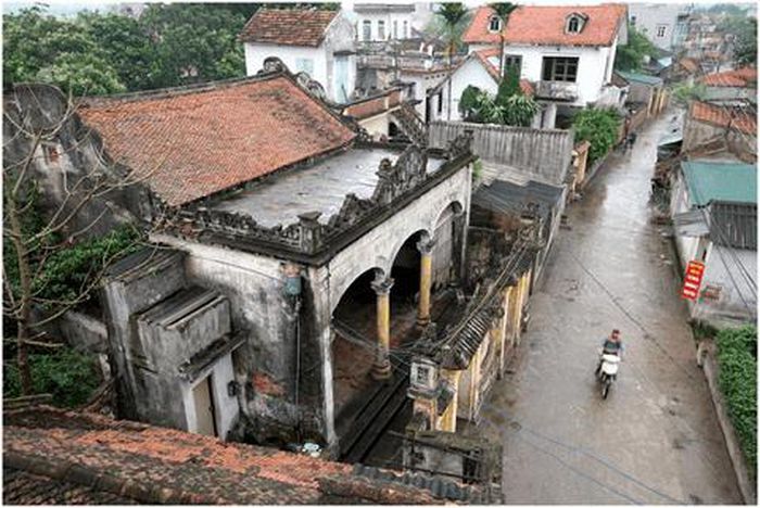 Nhà cổ làng Cự Đà