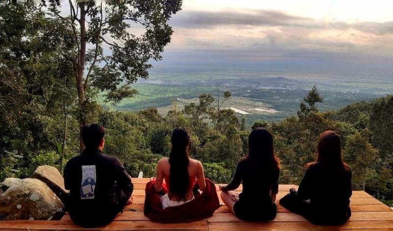Nhà Của Mây - Homestay Núi Cấm