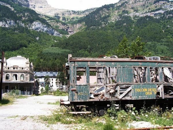 Nhà ga Canfranc