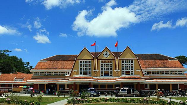 Ga Đà Lạt