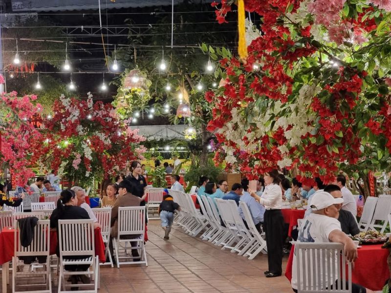 Nhà Hàng An Việt Thôn