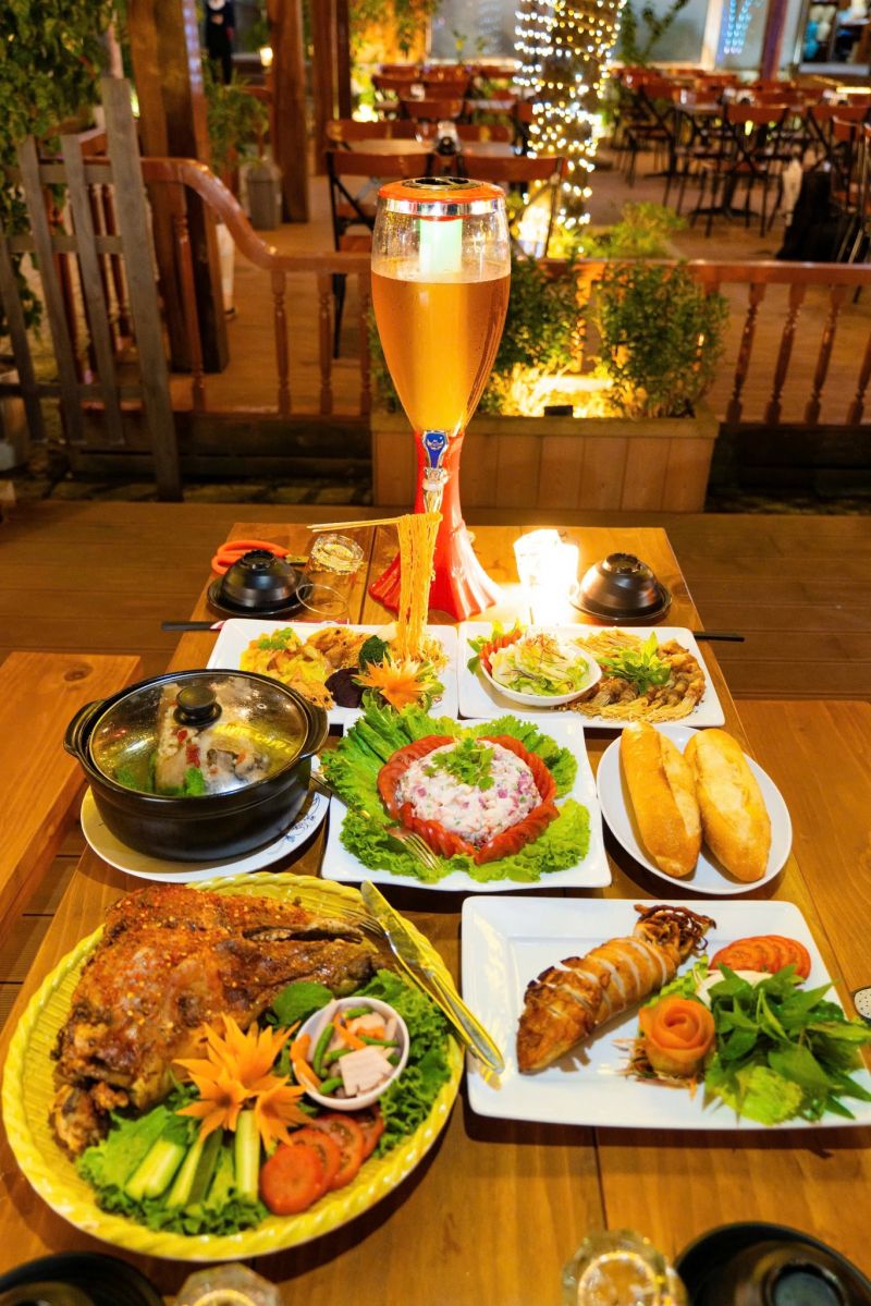 Nhà Hàng Bến Sông Quê