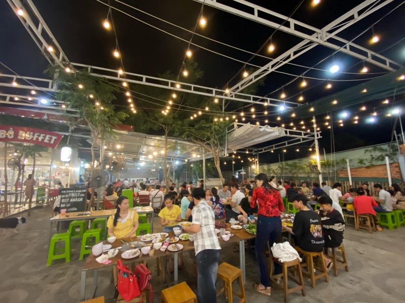 Nhà hàng Buffet Nâu Đỏ