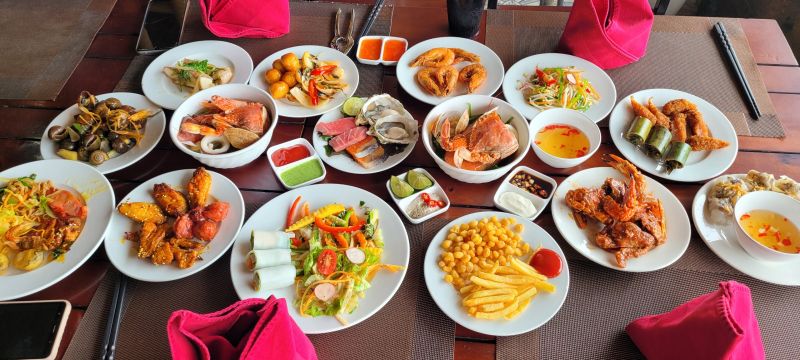 Nhà hàng Buffet Sen Á Đông