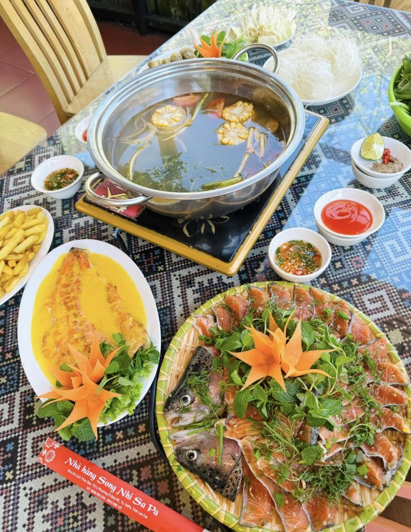 Nhà hàng cá hồi Song Nhi Sapa