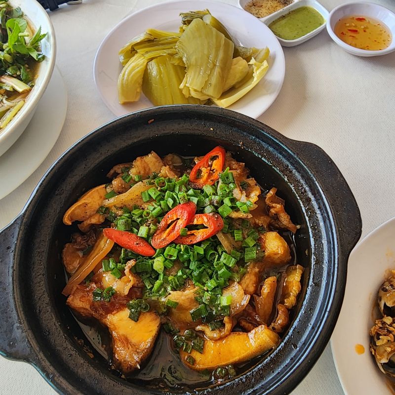Nhà hàng Cây Bàng