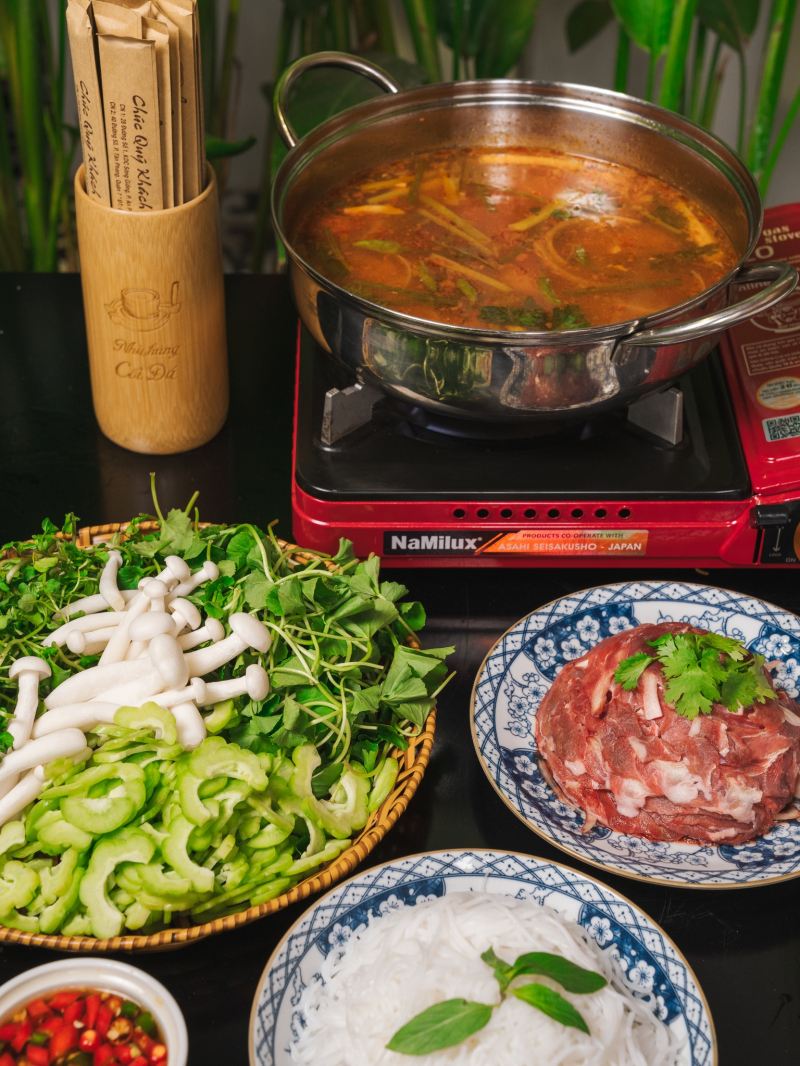Nhà Hàng Cối Đá