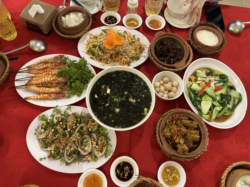 Nhà Hàng Cơm Niêu Cội Nguồn