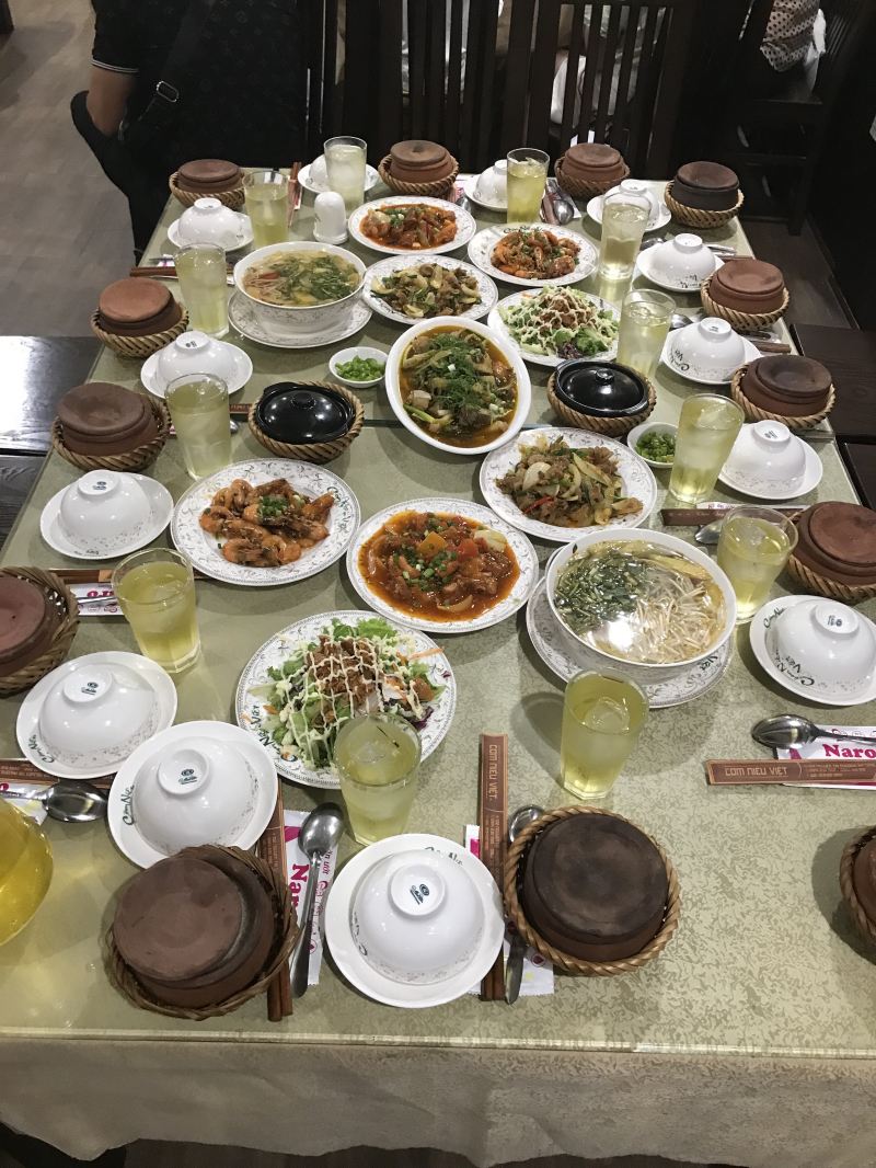 Nhà hàng Cơm niêu Việt