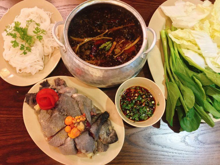 Nhà Hàng Hải Lâm Sapa