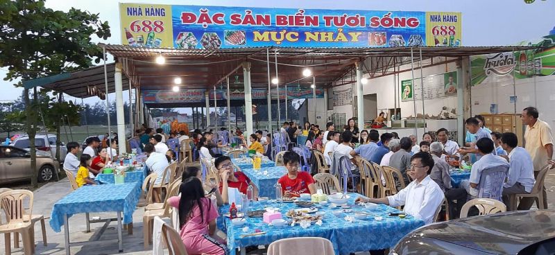 Nhà hàng Hải Sản 688