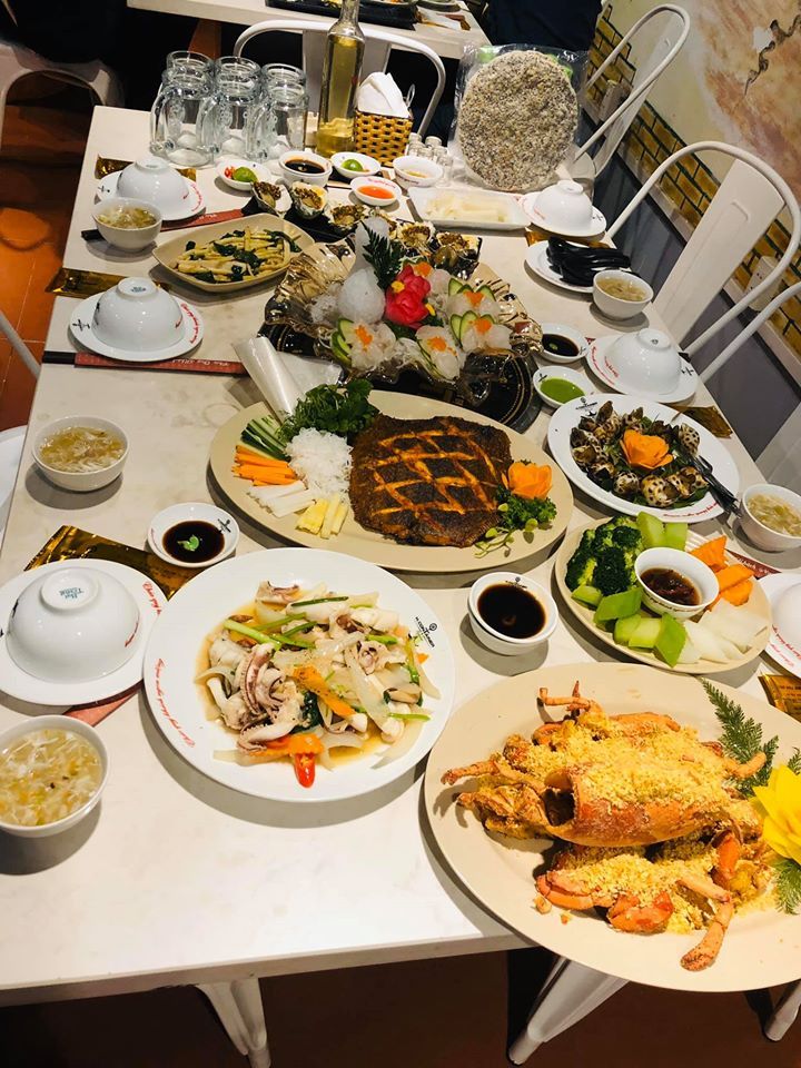Nhà Hàng Hải Sản H.Container