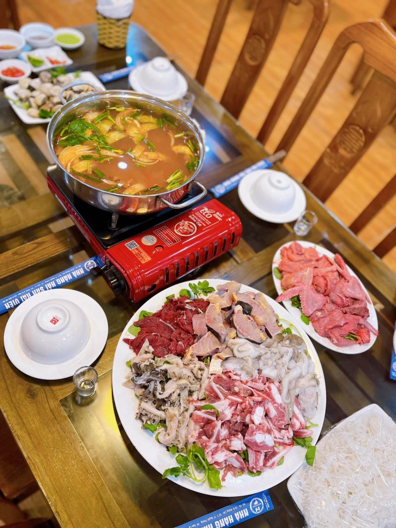 Nhà Hàng Hải Viên