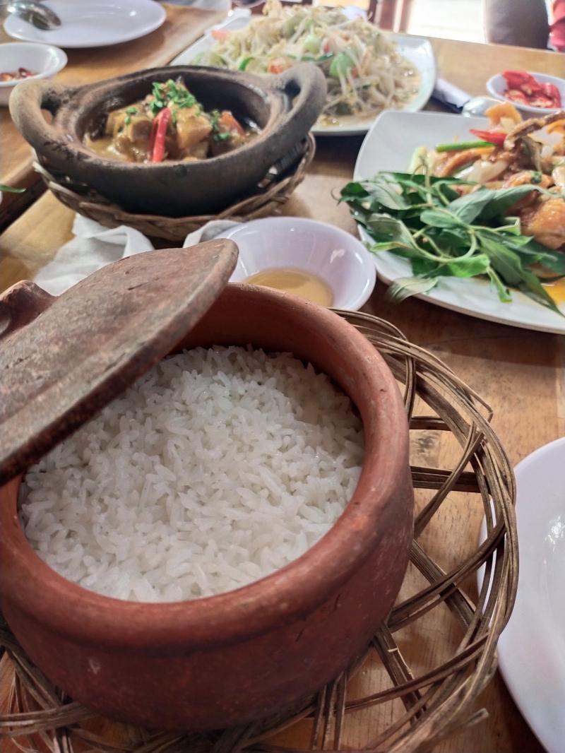 Nhà hàng Hoa Gạo