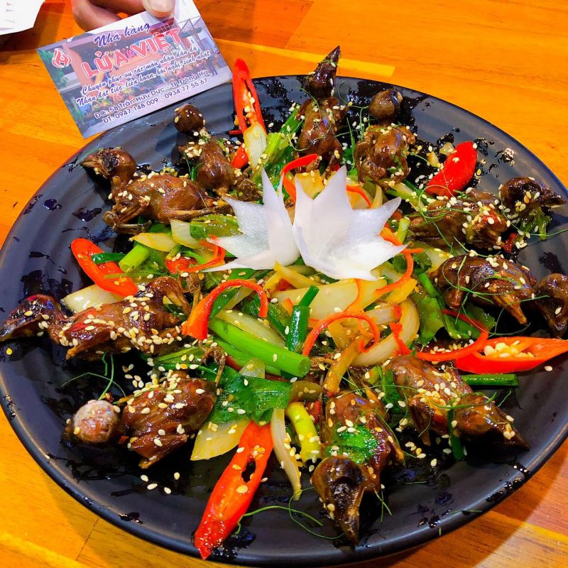 Nhà Hàng Lửa Việt