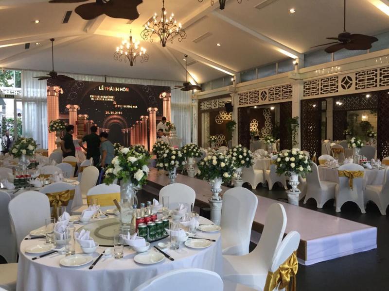 Nhà hàng Lục Thủy
