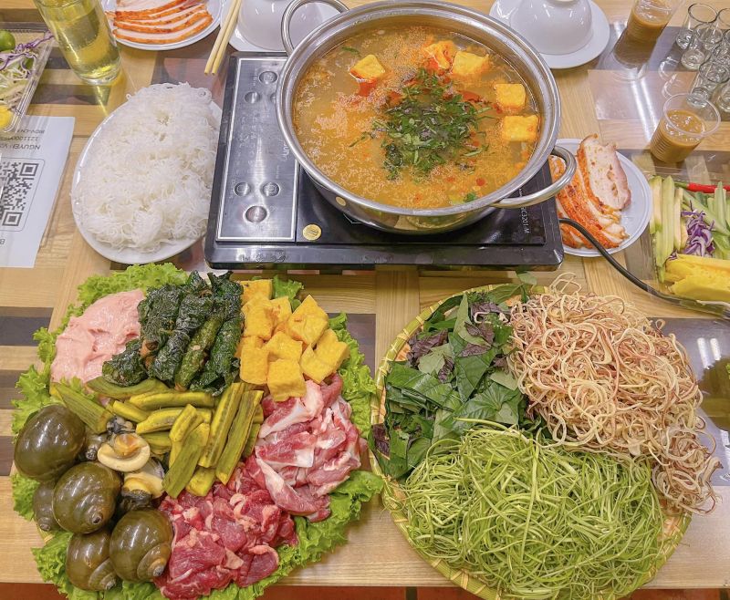 Nhà Hàng Nhất Linh - Gà Tươi Mạnh Hải