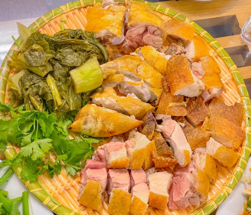 Nhà Hàng Nhất Linh - Gà Tươi Mạnh Hải