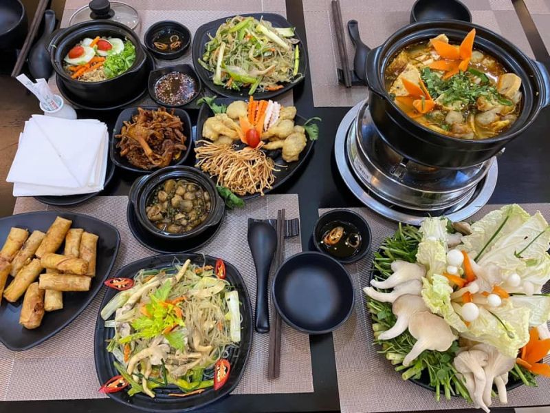 Nhà Hàng Thuần Chay Hương Việt