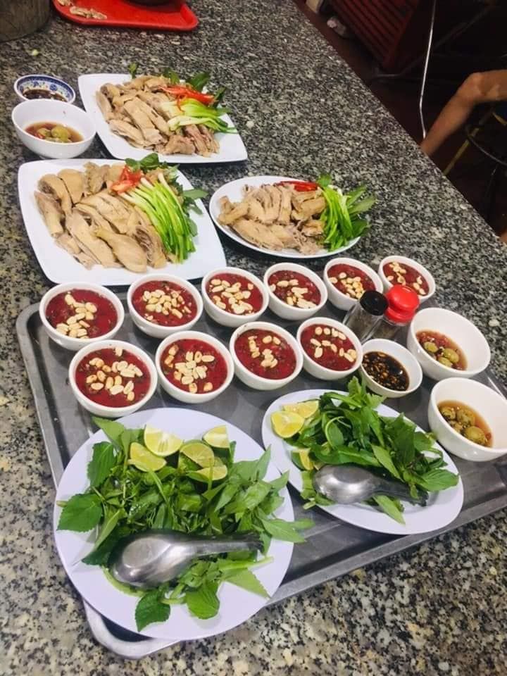 Nhà Hàng Tiến Hưng