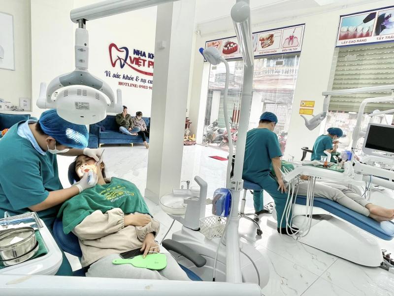 Nha khoa Bác sĩ Quyết