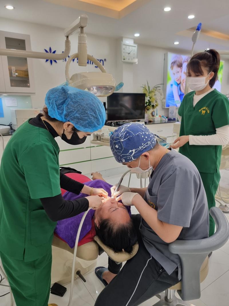 Nha khoa Quốc tế Á Châu