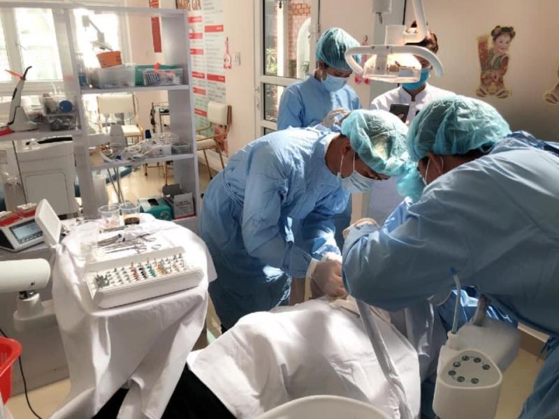 Nha Khoa Thẩm Mỹ Á Châu