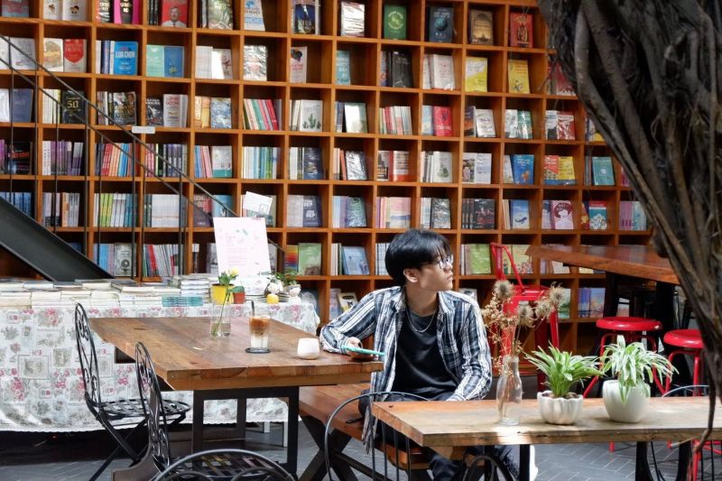 Nhã Nam Book N' Coffee