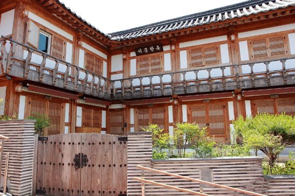 Nhà nghỉ truyền thống Hanok