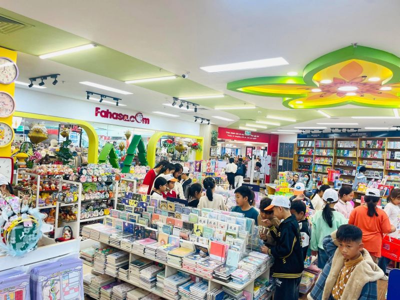 Nhà Sách Fahasa Đà Lạt