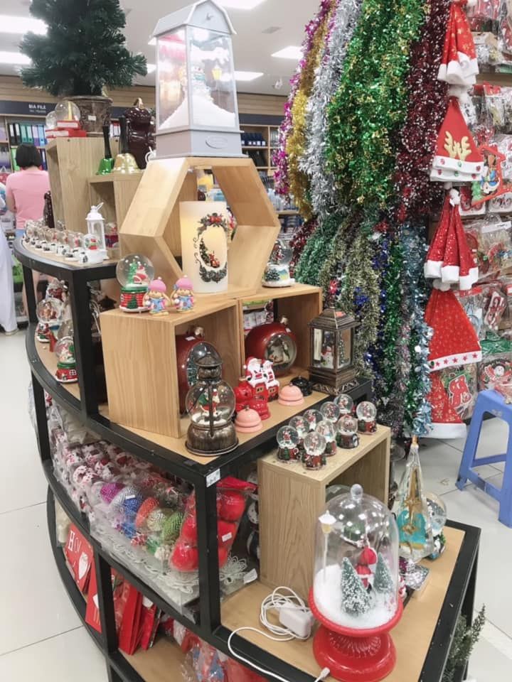 Nhà sách FAHASA Đà Nẵng