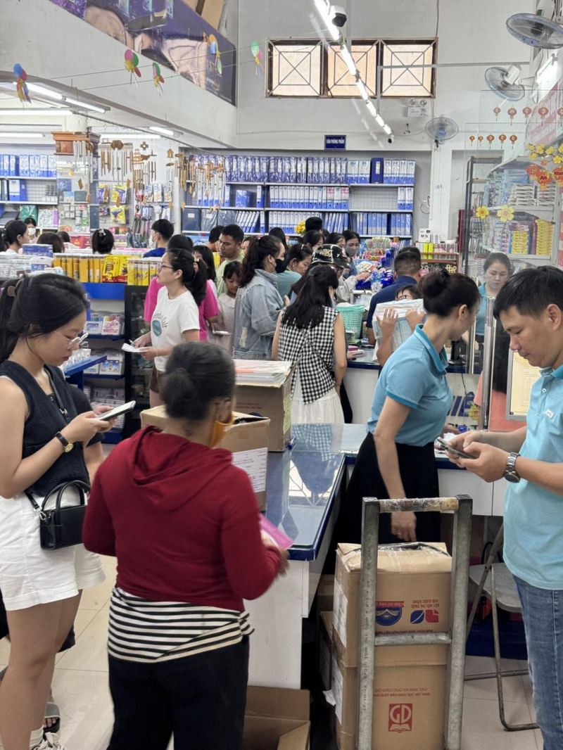 Nhà Sách Giáo Dục