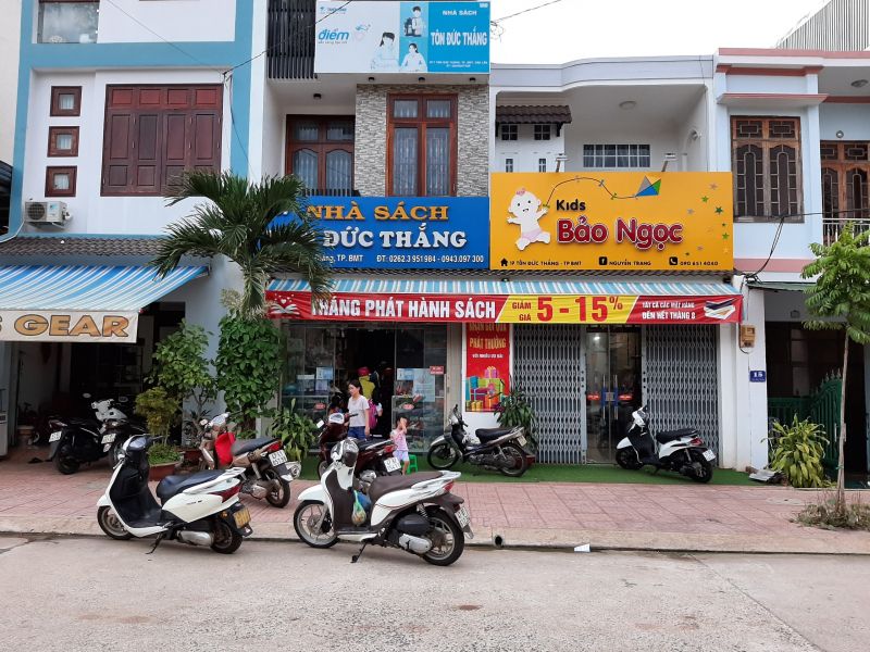 Nhà Sách Tôn Đức Thắng
