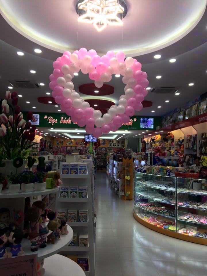 Nhà Sách Vạn Trí