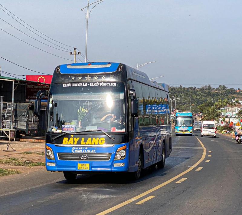 Nhà xe Bảy Lang