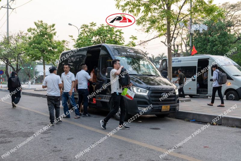 Nhà xe Phiệt Học