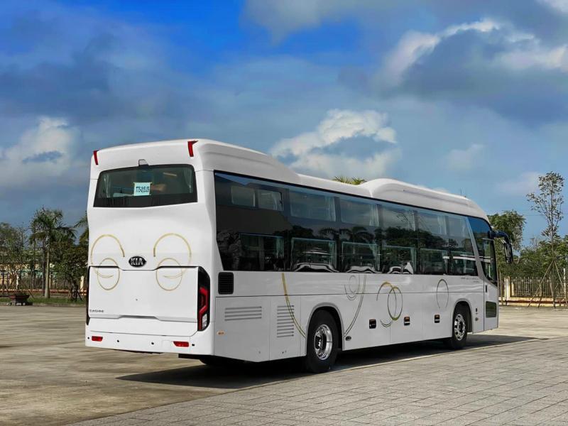 Nhà xe Tuyết Dũng
