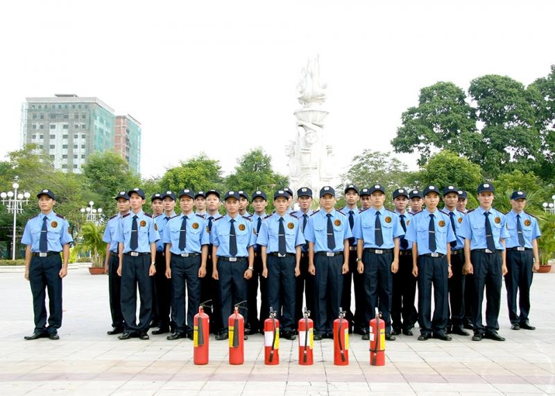 Nghề bảo vệ chuyên nghiệp là nghề khá dễ xin mà không cần bằng cấp