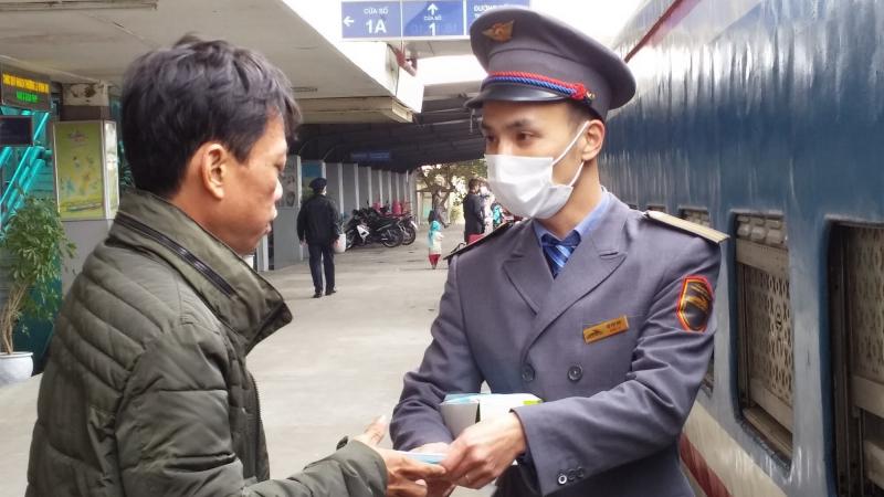 Nhân viên hàng không, thuyền viên, nhân viên đường sắt