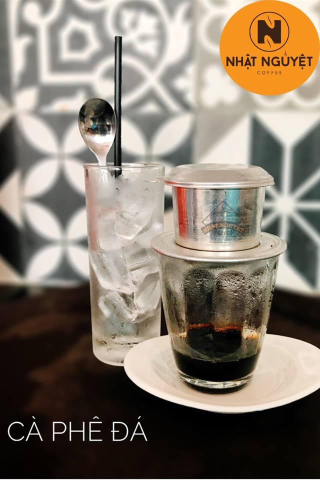 Nhật Nguyệt Coffee