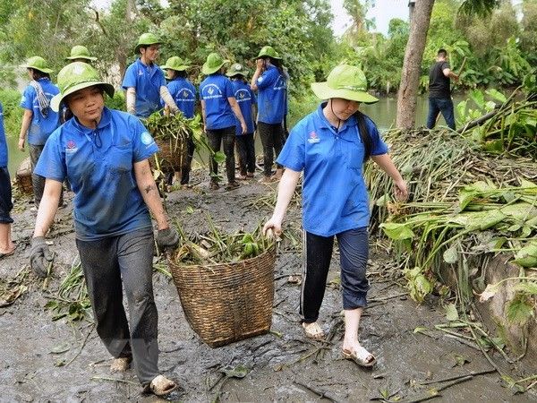 Sinh viên kinh tế với tuổi trẻ đầy nhiệt huyết