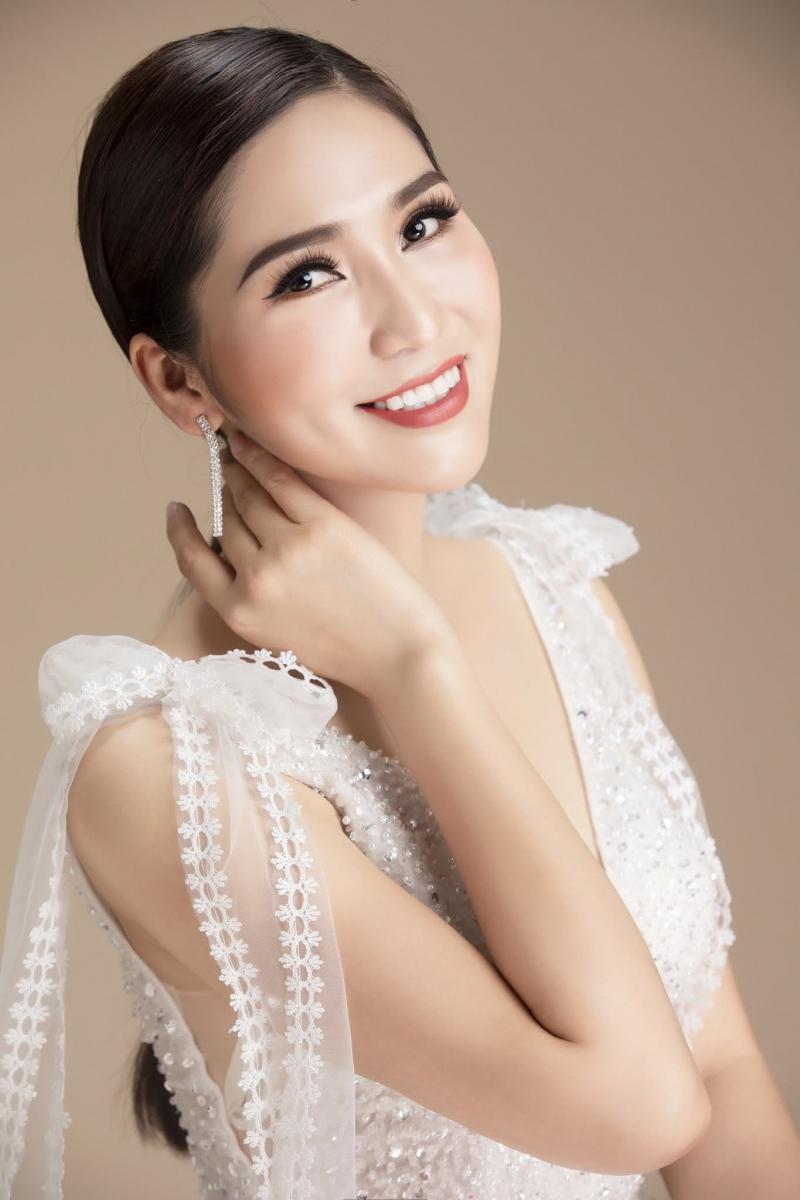 Như Huỳnh