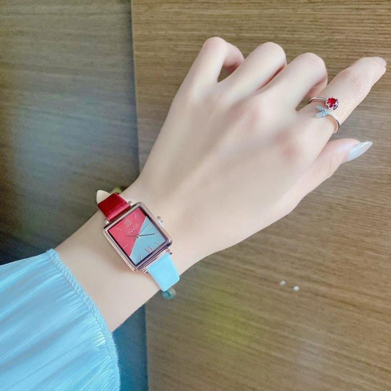 Như Quỳnh Watch Julius Nha Trang