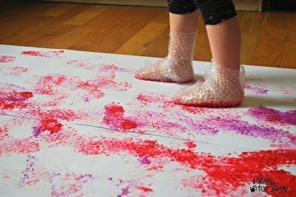Bức tranh thú vị từ bàn chân