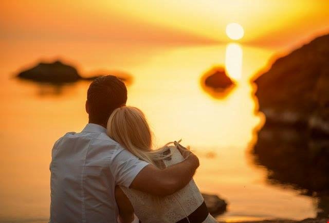 Những khó khăn chỉ làm cho quan hệ của hai người thêm bền chặt