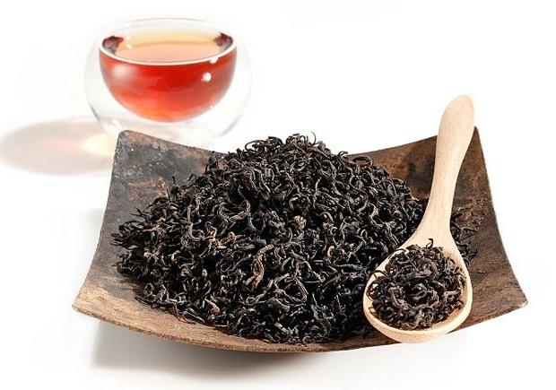 Trà đen, nguyên liệu nhuộm tóc tự nhiên cho bạn
